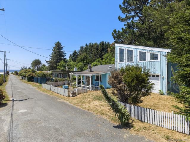 Image 1 of 42 For 101 Salmon Harbor Rd
