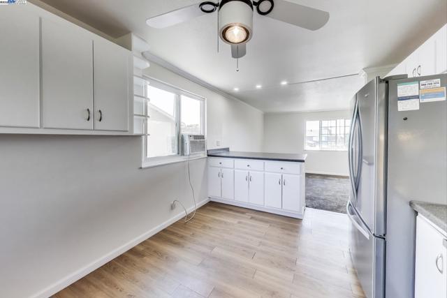 4435 Cambria St, Fremont CA: https://media.crmls.org/mediaz/7aea60a6-dc5f-4928-91fd-f8909ce2e635.jpg