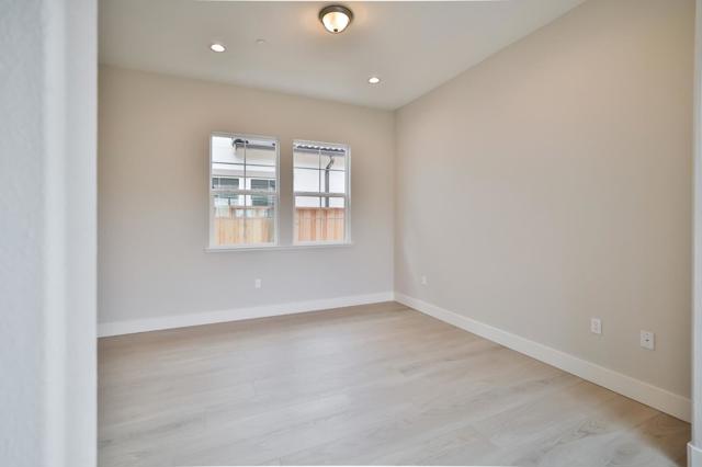 591 Santa Lucia Way, Marina CA: https://media.crmls.org/mediaz/7aea83d5-7b6e-40fa-99ab-93b33f371eeb.jpg