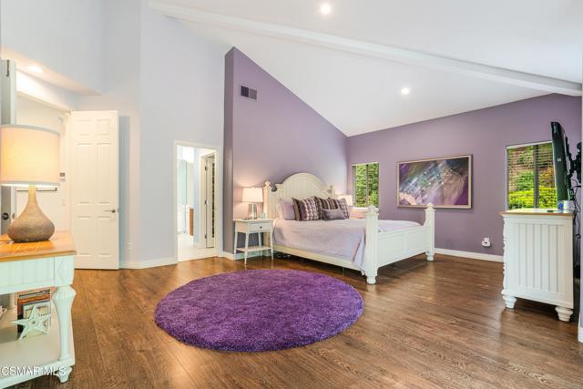 775 Parmenter Avenue, Thousand Oaks CA: https://media.crmls.org/mediaz/7aeab3df-31c4-488f-bc9a-de011dee05b2.jpg
