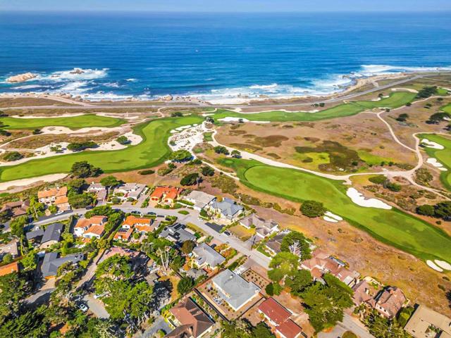 1062 Marcheta Lane, Pebble Beach CA: https://media.crmls.org/mediaz/7aeaf5c7-70fa-4909-aa4f-5c587fb3f656.jpg