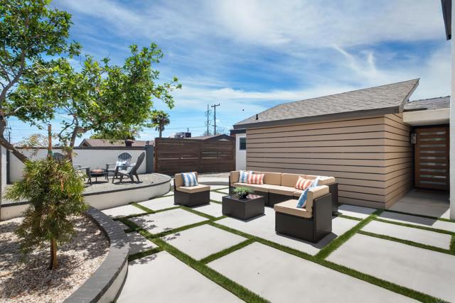 Detail Gallery Image 5 of 41 For 2434 Moonstone Dr, San Diego,  CA 92123 - 4 Beds | 3 Baths