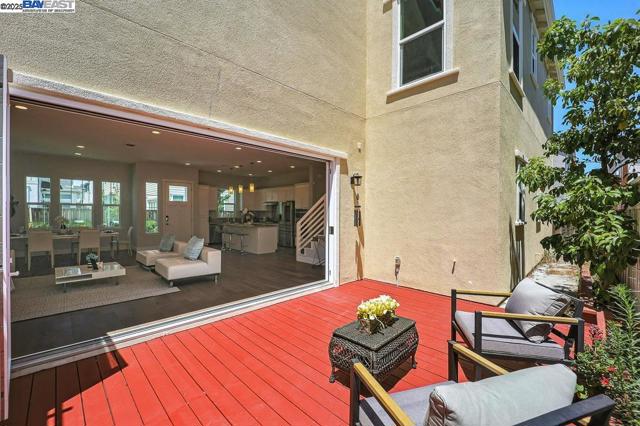 8360 Marine Way, Newark CA: https://media.crmls.org/mediaz/7aec52d5-42eb-46e9-88ce-960b360bb286.jpg