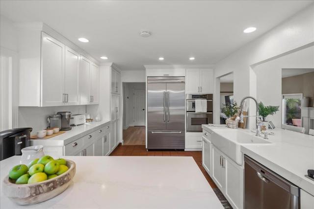 305 Albert Drive, Los Gatos CA: https://media.crmls.org/mediaz/7aec5635-d577-46b3-9d20-cdb99a681dff.jpg