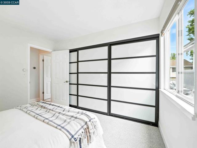 218 Jewel Ter, Danville CA: https://media.crmls.org/mediaz/7aece363-2cbd-4073-be0d-653edacabb73.jpg