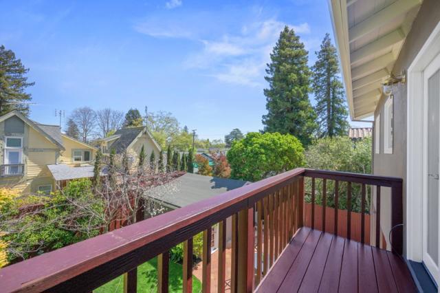 1249 Oak Street, San Mateo CA: https://media.crmls.org/mediaz/7aeed433-fa6e-4b91-ae3a-940fa3d68c55.jpg