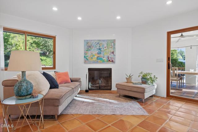 1195 Rancho Court, Ojai CA: https://media.crmls.org/mediaz/7aef12c6-760e-4bc9-8ca5-c9b25a89fe76.jpg