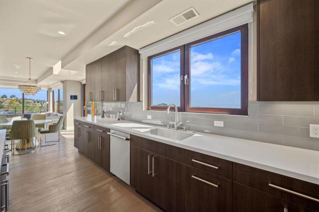 1548 Los Montes Drive, Burlingame CA: https://media.crmls.org/mediaz/7aef4fa5-43ff-4908-9faa-d8da1013e6cf.jpg
