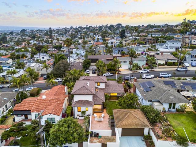 4427 Osprey St, San Diego CA: https://media.crmls.org/mediaz/7aef63f1-5abc-4ade-b071-d65f302559f6.jpg