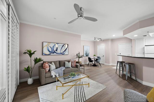 4165 Executive Dr, La Jolla CA: https://media.crmls.org/mediaz/7aefcc9b-8976-4e06-9f02-02356a327bc7.jpg