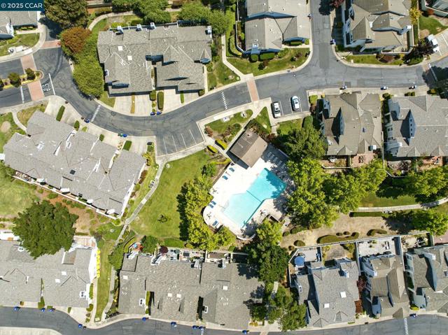 214 S Wildwood, Hercules CA: https://media.crmls.org/mediaz/7aefeb45-b840-443f-a470-75a301289cfc.jpg