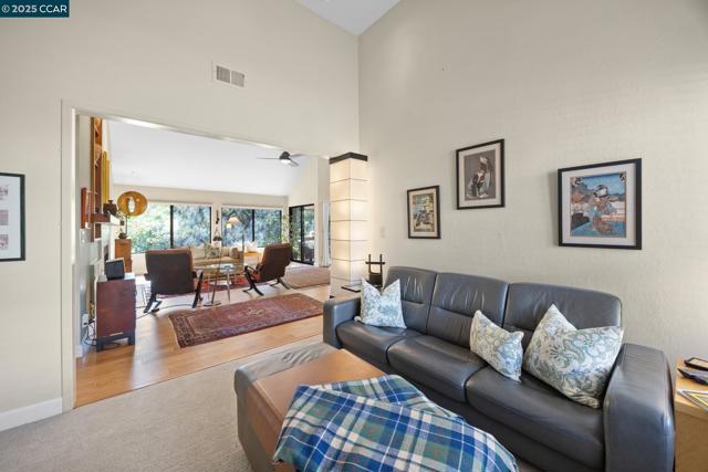 3800 Terra Granada Dr, Walnut Creek CA: https://media.crmls.org/mediaz/7af0b723-29de-44d6-8839-0dd4255de3fc.jpg