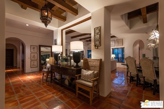1360 E Tachevah Drive, Palm Springs CA: https://media.crmls.org/mediaz/7af0ccf1-e1e3-41dc-808e-1cbed5e304aa.jpg