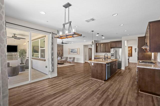 9850 Bobcat Court, Gilroy CA: https://media.crmls.org/mediaz/7af1c1df-5b54-4ce0-a756-6f1a51c69cb7.jpg