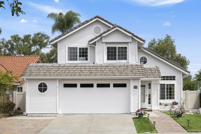 647 Boysenberry Way, Oceanside CA: https://media.crmls.org/mediaz/7af1cd58-0cfd-4113-bd38-f9f0a9df2f93.jpg