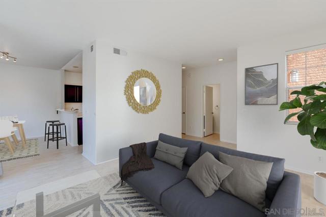 18826 Caminito Cantilena, San Diego, California 92128, 2 Bedrooms Bedrooms, ,2 BathroomsBathrooms,Condominium,For Sale,Caminito Cantilena,250031905SD