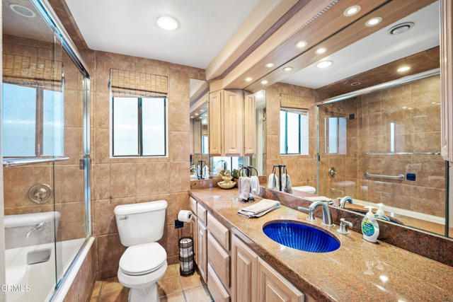 Detail Gallery Image 20 of 38 For 3371 Ocean Dr, Oxnard,  CA 93035 - 4 Beds | 3 Baths
