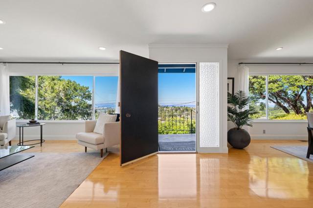 2310 Wooster Avenue, Belmont CA: https://media.crmls.org/mediaz/7af3abc2-f8f1-4026-9298-c1621ab95e7c.jpg