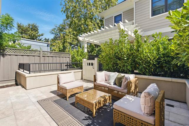 958 California Street, Mountain View CA: https://media.crmls.org/mediaz/7af3c6ef-159a-41a1-b7f1-0102f1a8a781.jpg