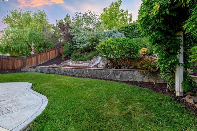 3582 Ridgecrest Way, Livermore CA: https://media.crmls.org/mediaz/7af3fdb7-7134-4efe-8075-787cbdbbfb0a.jpg