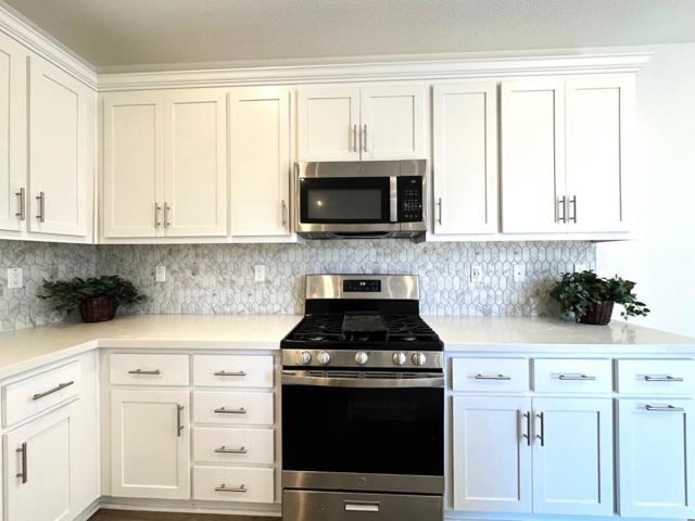 61 Brook Lane, Pittsburg CA: https://media.crmls.org/mediaz/7af4d930-f0f6-4b6e-88de-a84fa1f23b1f.jpg