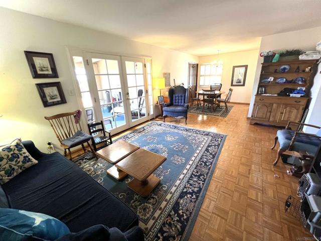 5055 Mount Frissell Dr, San Diego CA: https://media.crmls.org/mediaz/7af4e53e-1ee2-439f-9adc-a1389f89f570.jpg