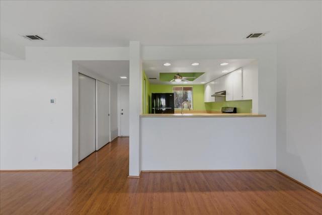 453 E Via Escuela #522, Palm Springs, CA 92262