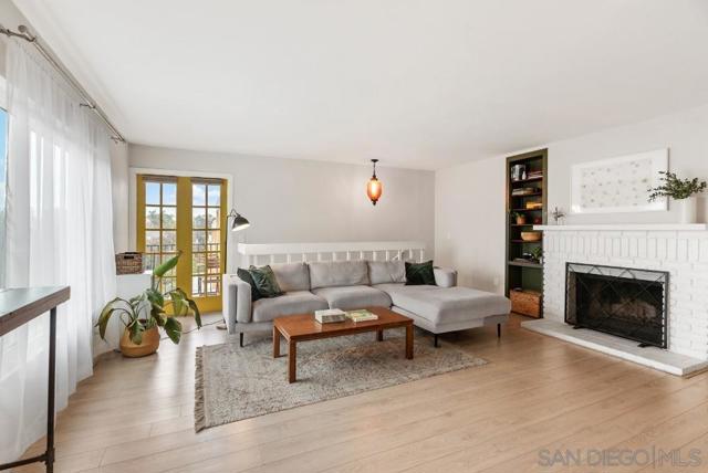 4212 Maryland St, San Diego CA: https://media.crmls.org/mediaz/7af50163-a7d8-4aa6-8a41-432a872a7365.jpg