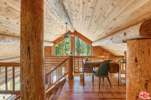 15050 Scott Bar Mountain Lookout Road, Fort Jones CA: https://media.crmls.org/mediaz/7af58cb6-3820-46d8-83dc-482faeac6e8c.jpg