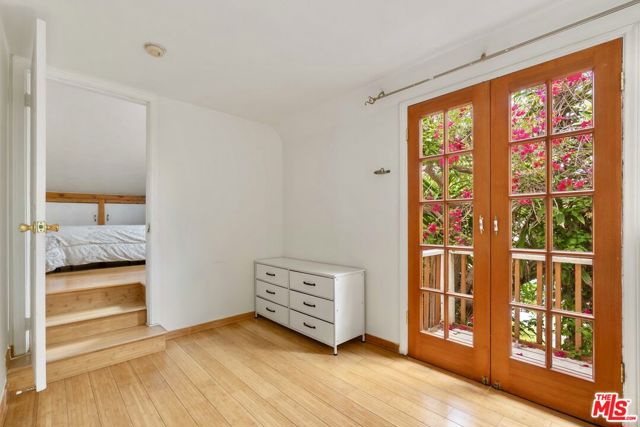 3110 Highland Avenue, Santa Monica CA: https://media.crmls.org/mediaz/7af60a57-cd3b-45cc-8438-ef853eb0e74d.jpg