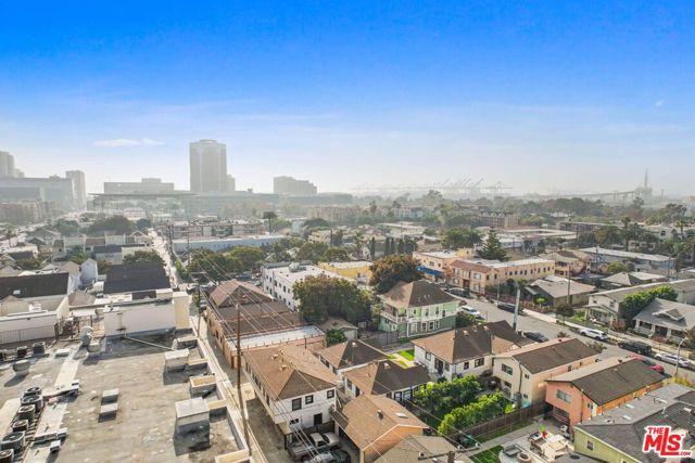 Image 37 of 40 For 528 Daisy Avenue