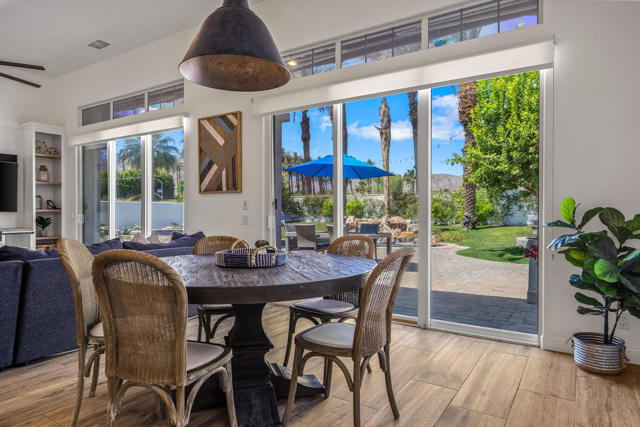 80030 Via Valerosa, La Quinta CA: https://media.crmls.org/mediaz/7af7944c-4516-4c87-8880-da5f008be29f.jpg