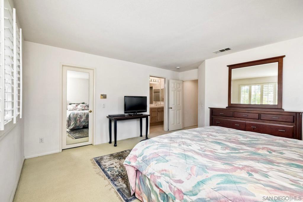 MLS #250036737SD image #29