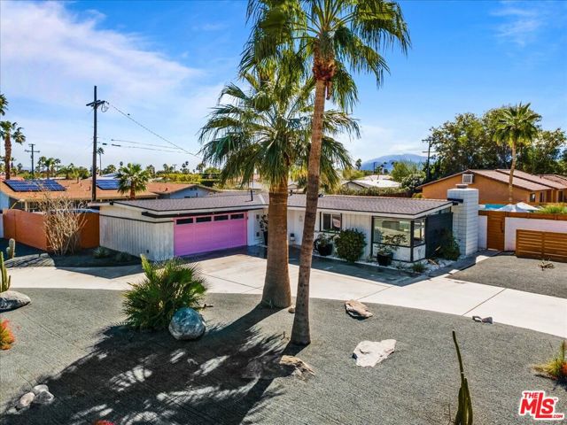 2025 East Francis Drive, Palm Springs