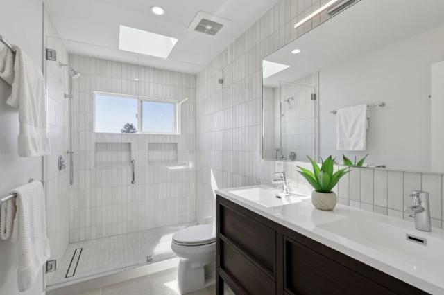 607 Dartmouth Avenue, San Carlos CA: https://media.crmls.org/mediaz/7af8d08f-3c80-43f7-a389-8977b6d9ea8b.jpg