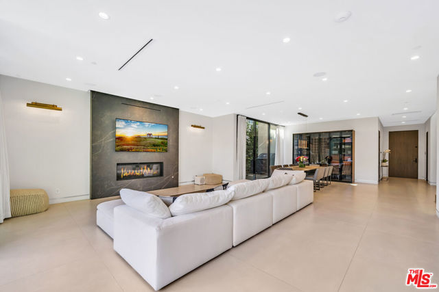108 N Edinburgh Avenue, Los Angeles CA: https://media.crmls.org/mediaz/7af9ad6e-91ce-4afa-8005-9c5920b188ca.jpg