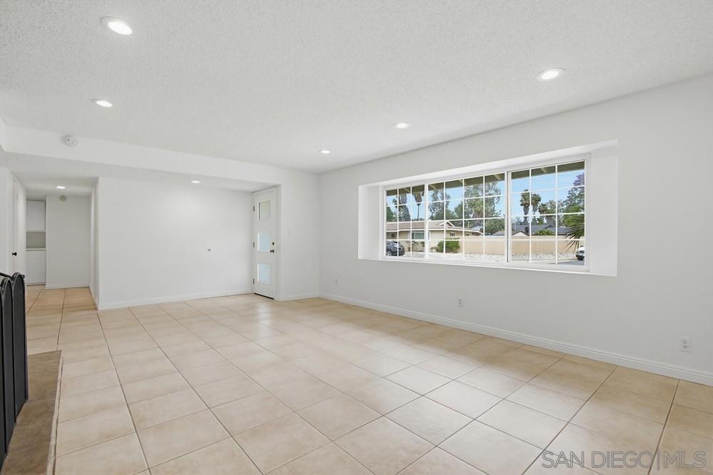 12838 Montauk St - photo 6