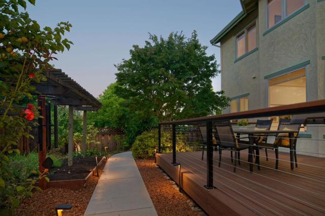 6536 Leyland Park Drive, San Jose CA: https://media.crmls.org/mediaz/7afae159-ee5e-4814-83af-28eb49742fc9.jpg