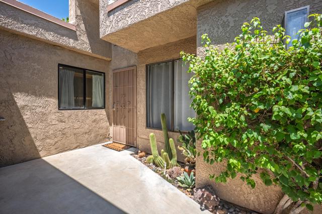 48963 Canyon Crest Lane, Palm Desert, CA 92260