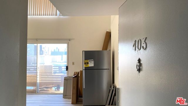701 S Kingsley Drive, Los Angeles CA: https://media.crmls.org/mediaz/7afc49bd-3ea2-49f8-b4a4-7a5b405770a6.jpg