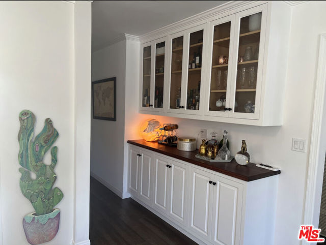 3125 Stanford Avenue, Venice CA: https://media.crmls.org/mediaz/7afd43d7-ddb9-462a-aa57-953fcafb6524.jpg