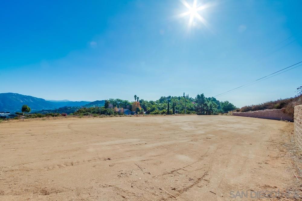 MLS #250032615SD img 20