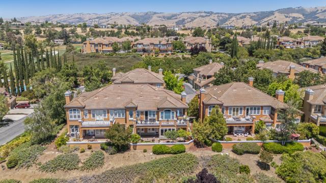 5365 SILVER KNOLL Court, San Jose CA: https://media.crmls.org/mediaz/7afd7f0d-876d-4d28-9442-f65922a67e12.jpg