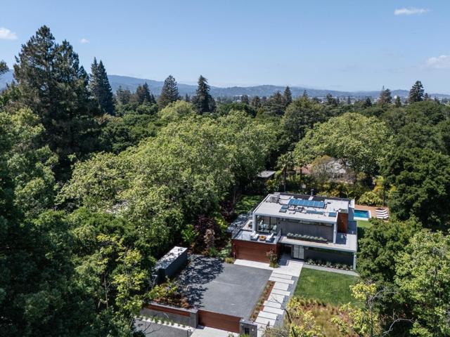 79 Placitas Avenue, Atherton CA: https://media.crmls.org/mediaz/7afe06f0-ff4d-443e-9857-d4d4f7b87322.jpg