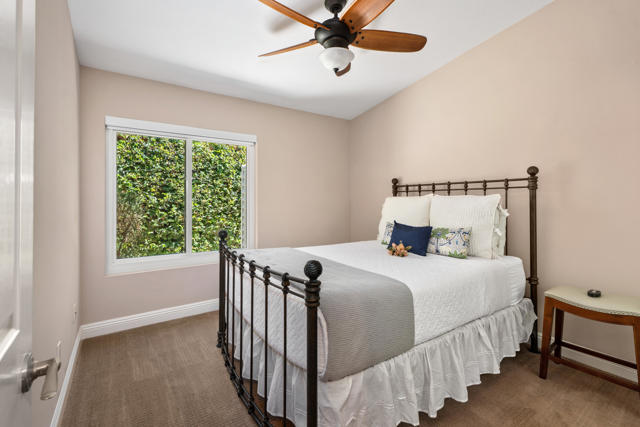 58 Sutton Place E, Palm Desert, CA 92211