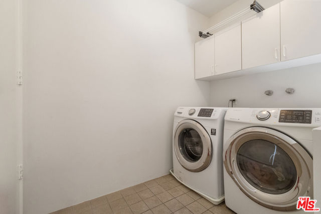 Drew Fenton | 11925 Goshen Avenue Los Angeles CA | MLS: 7475453 Drew Fenton | 11925 Goshen Avenue Los Angeles CA | MLS: 7475453