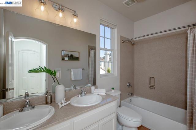 Image 56 of 60 For 2358 Coral Sea St