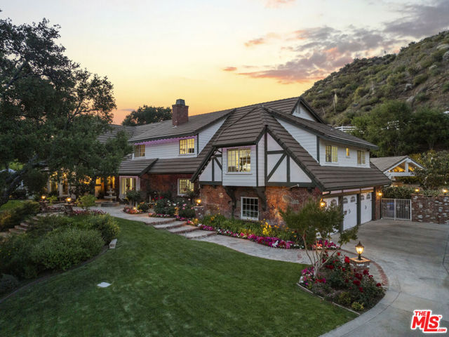 25730 Sand Canyon Road, Santa Clarita CA: https://media.crmls.org/mediaz/7b00b26c-f65b-4c84-9998-3985730214ca.jpg
