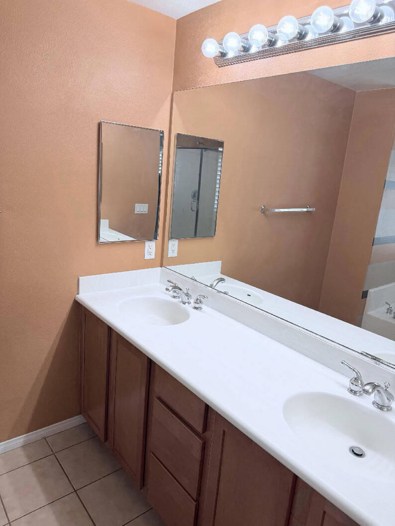 MLS #219149418DA image #12