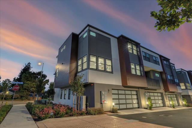 22540 Stevens Creek Boulevard, Cupertino CA: https://media.crmls.org/mediaz/7b014e13-3bb0-4b9a-911e-2fa12a3b21cb.jpg